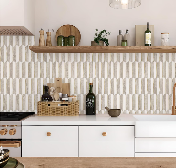 Peel & Stick Fish Scale Backsplash Tiles – White & Beige Slate with Light Gold PVC Mosaic, 10 Sheets for Kitchen & Bathroom