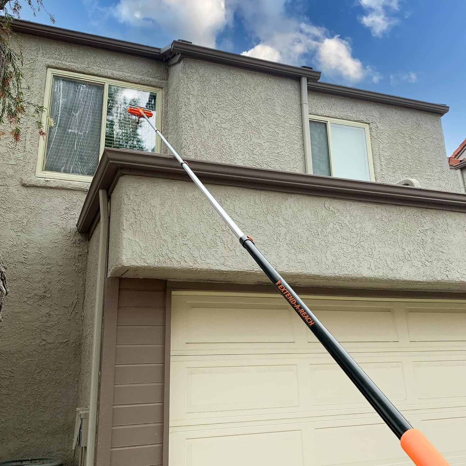 30 Ft Telescopic Extension Pole for Painting – Heavy Duty Adjustable Extendable Pole with Universal Metal Tip for Window Cleaning, Dusting & High Reach Tasks
